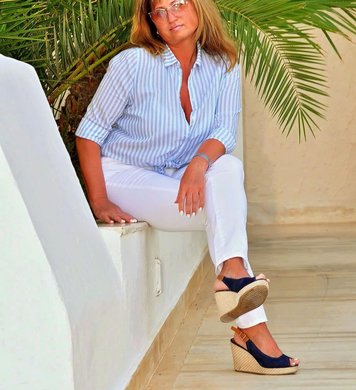 Eлена
