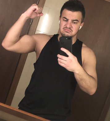 Максим